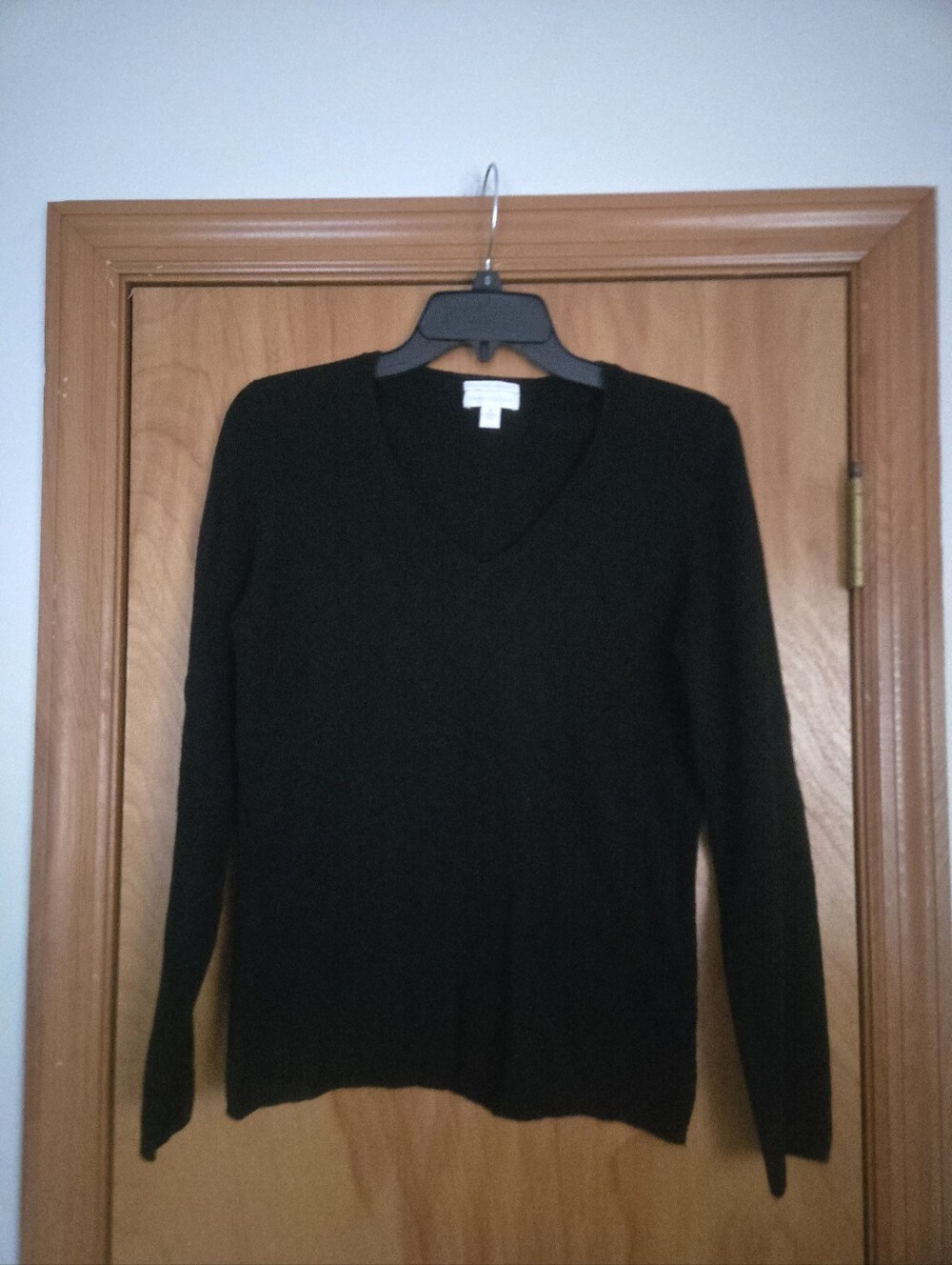 Charter Club Women's Black V-Neck Cashmere Sweater Size M
